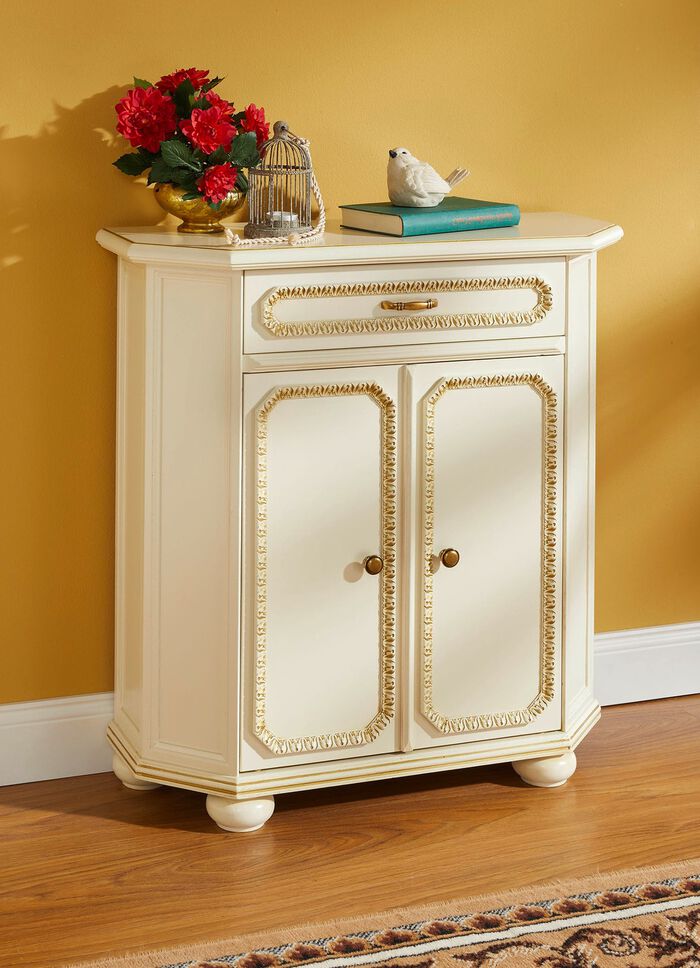 Hochwertige M&ouml;belserie mit Echtholzfurnier 