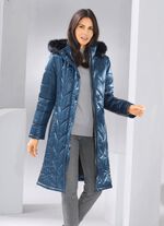 Mantel mit figurfreundlicher L&auml;ngssteppung AZURBLAU