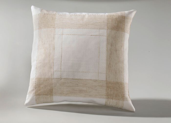 Klassische Tisch- und Raumdekoration mit Leinen ECRU-BEIGE