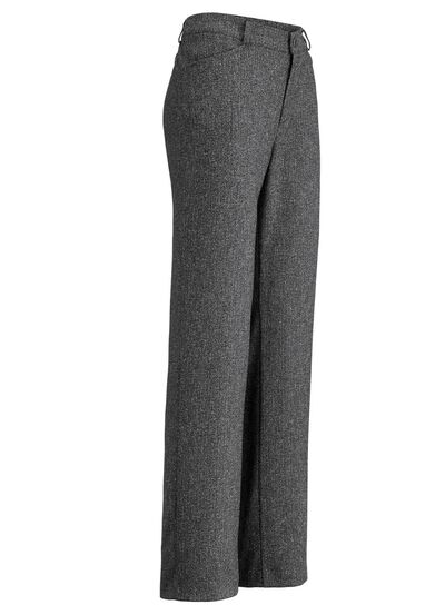 Hose in modischer Weite 