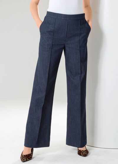 Jeans mit leicht ausgestellter Beinweite 