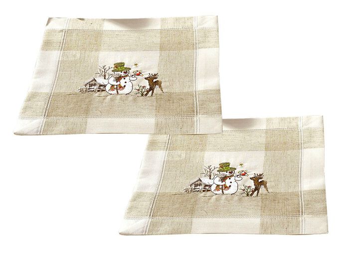 Reizende Tisch- und Raumdekoration mit Schneem&auml;nnern 