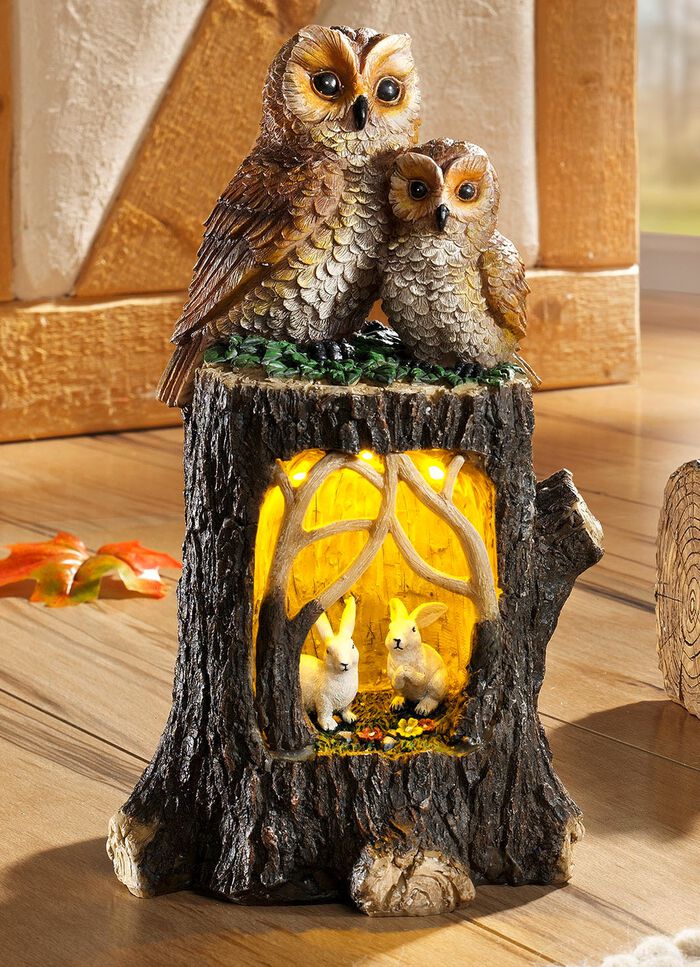 Beleuchteter Baumstamm 