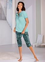 Schlafanzug, Knopfleiste und kurzen &Auml;rmeln 