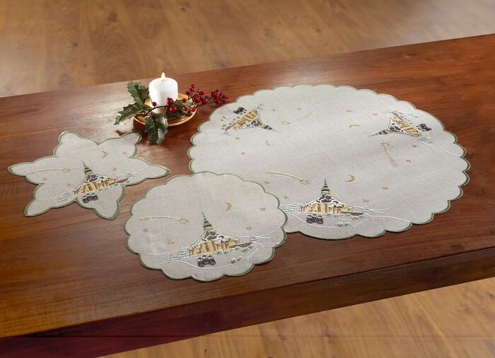 Tisch- und Raumdekoration mit echter Plauener Spitze 
