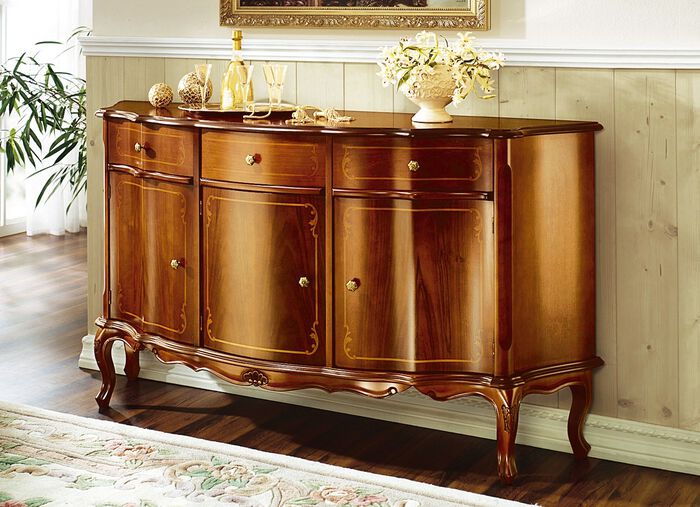 Kommode mit Intarsien-Arbeiten an den Fronten 