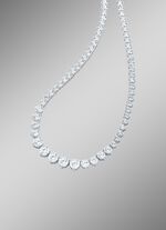 Halskette mit funkelnden synth. Zirkonia 