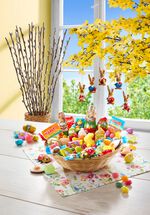 Prall gef&uuml;llter Osterkorb f&uuml;r Kinder 