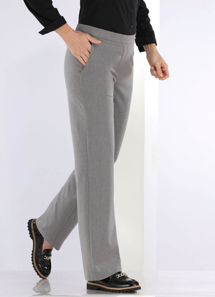 Hose in modischer Weite 