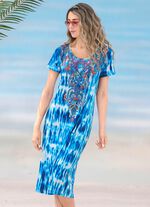 Laurina Kleid mit farbbrillantem Druckdessin. Schmucksteinchen und kurzen &Auml;rmeln 