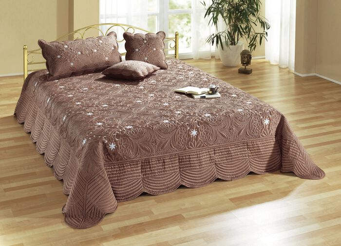 Satin Kissenbez&uuml;ge und Tagesdecken mit Stickerei BRAUN