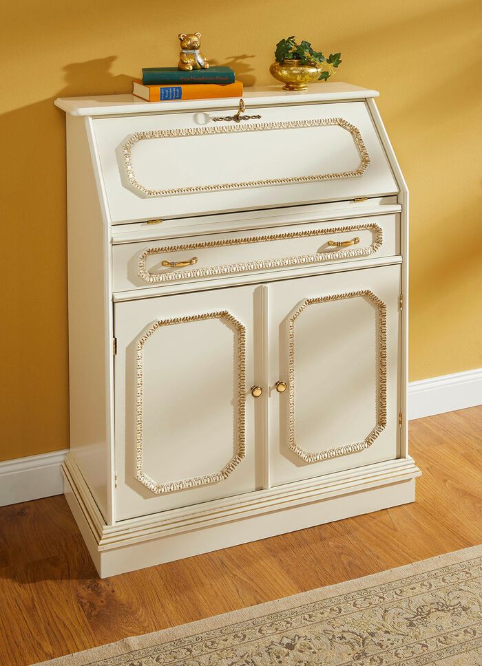 Hochwertige M&ouml;belserie mit Echtholzfurnier 