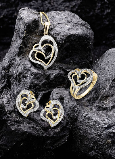 Herz-Ohrstecker mit 68 Diamanten 