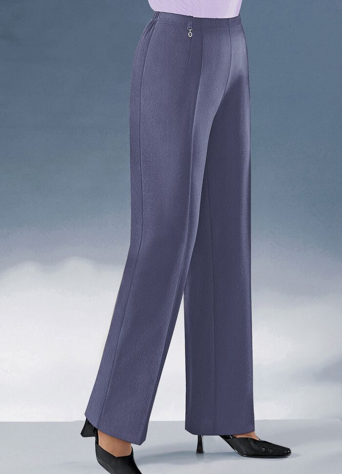 Hose mit modisch ausgestellter Fußweite AMETHYST