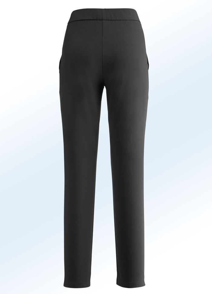 Sportive Hose in aktueller Kn&ouml;chell&auml;nge SCHWARZ