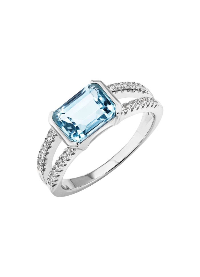 Eleganz trifft auf Zeitlosigkeit: Damenring mit Blautopas und synth. Zirkonia 