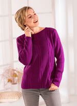 Pullover mit streckendem L&auml;ngsmuster BEERE