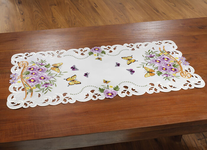 Frühlingshafte Tisch- und Raumdekoration WEISS