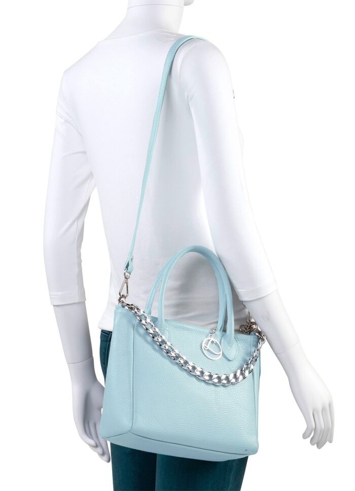Laurina Tasche aus genarbtem Kalb-Nappaleder mit Zierkette HELLBLAU