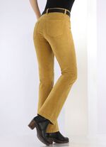 Cordhose in trendiger Bootcut-Form 