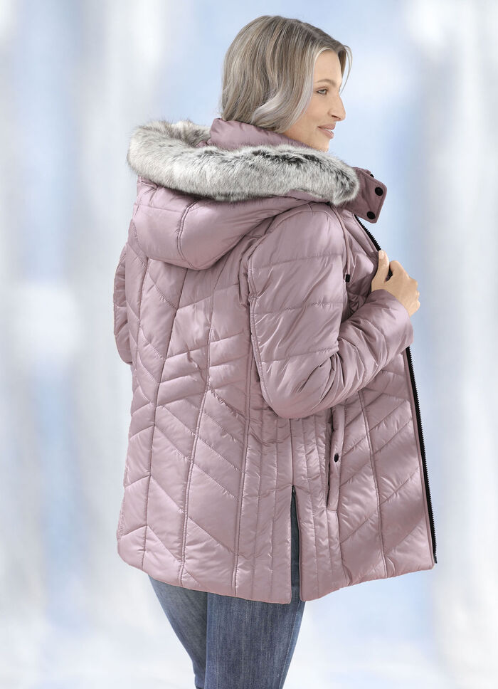 Jacke mit Längssteppung seitlich 