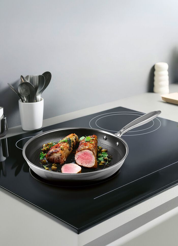 &bdquo;Christian Rach&acute;s&ldquo; Edelstahlpfannen mit Wabenstruktur 