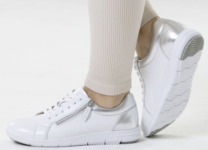 ELENA EDEN, bequeme Damen-Sneaker, Weite G, mit herausnehmbarem Fußbett WEISS-SILBER