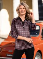 Poloshirt mit V-Ausschnitt 