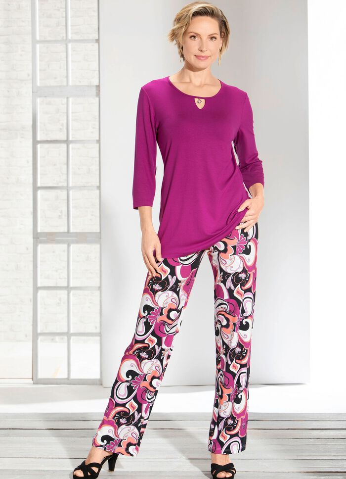 Hose mit ausdrucksstarker Dessinierung 