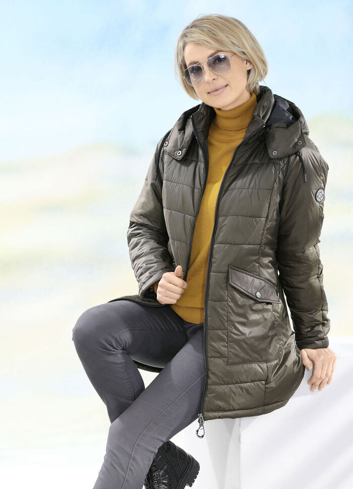 Jacke mit abnehmbarer Kapuze 