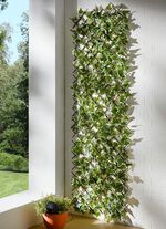 Beleuchtetes Wandgitter 