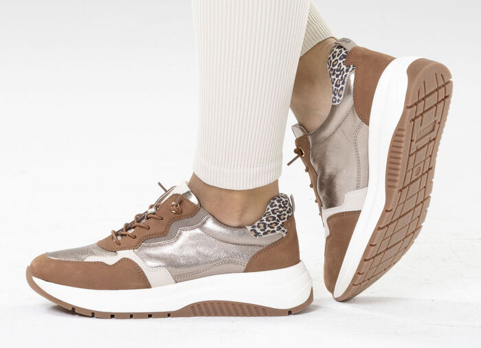 Caprice, trendige Damen-Sneaker, Weite G, mit herausnehmbarem Fußbett COGNAC-ALTGOLD