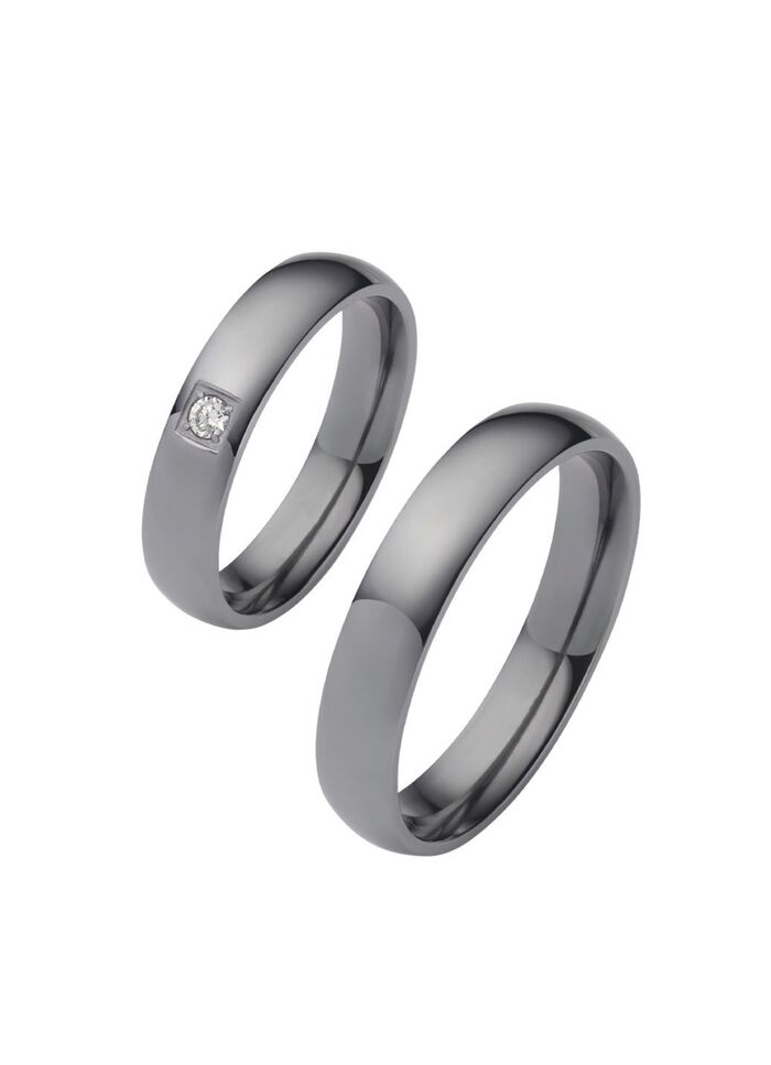 Gl&auml;nzender Trauring aus Tantal 