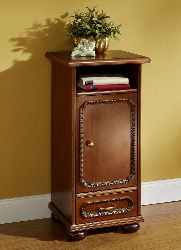 Hochwertige M&ouml;belserie mit Echtholzfurnier NUSSBAUM