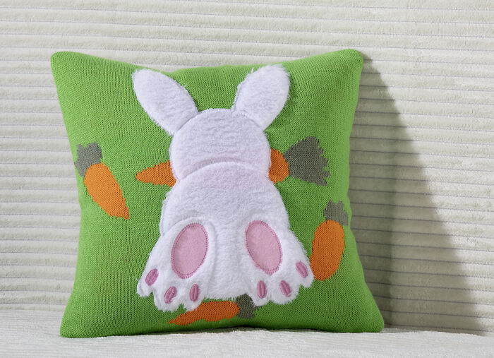 Kissenbezug mit Hasenmotiven BUNT