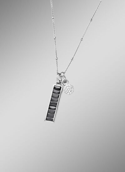Anhänger mit Kette 