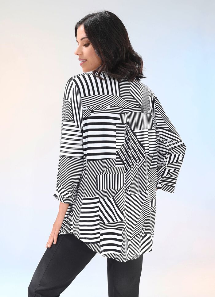 Shirt mit raffinierter Faltenlegung im Vorderteil 