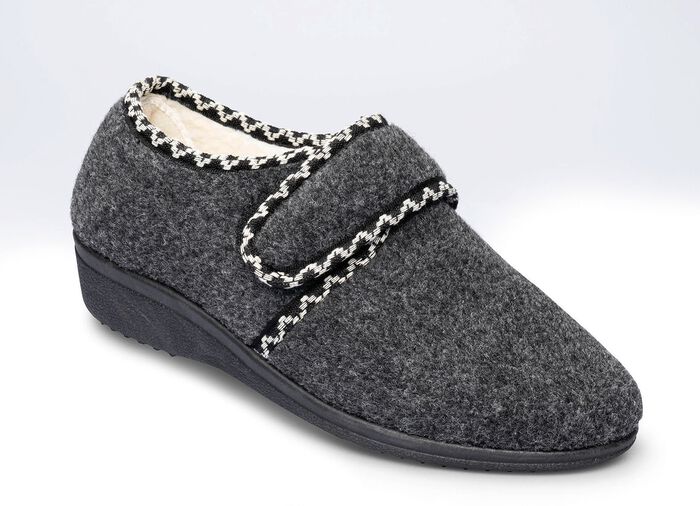 Kuschelige Hausschuhe mit flauschigem Innenfutter GRAU