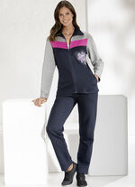 Freizeitanzug mit Druck im Vorderteil 