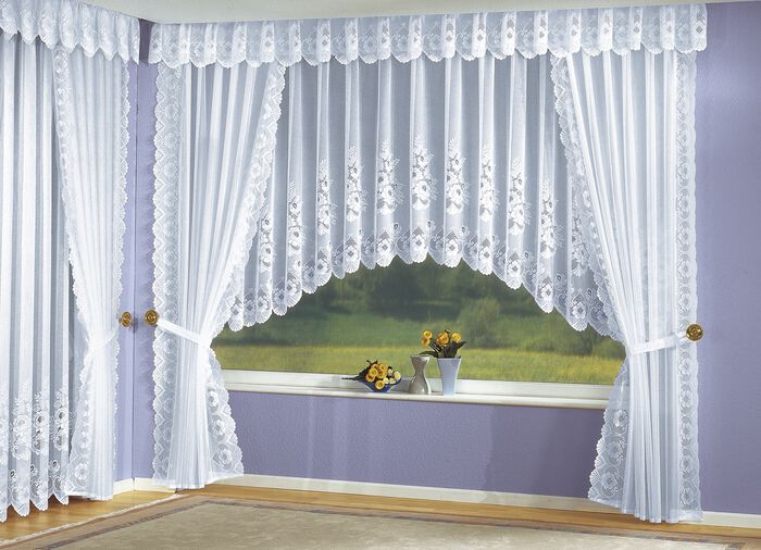 Aparter C-Bogen-Store mit Floral-Dessin