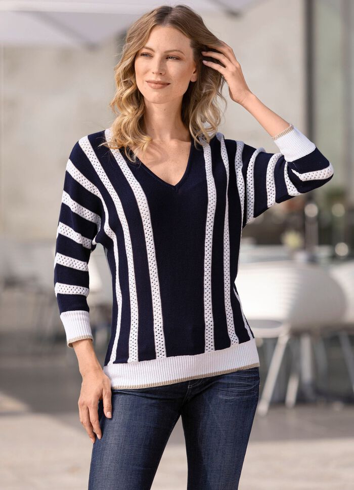 Pullover in Fledermausform 