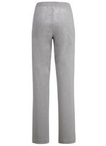 Hose in modischer Weite 