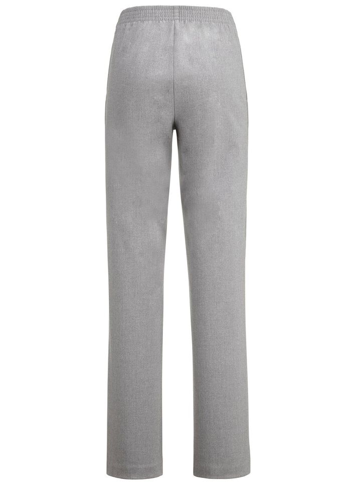 Hose in modischer Weite 