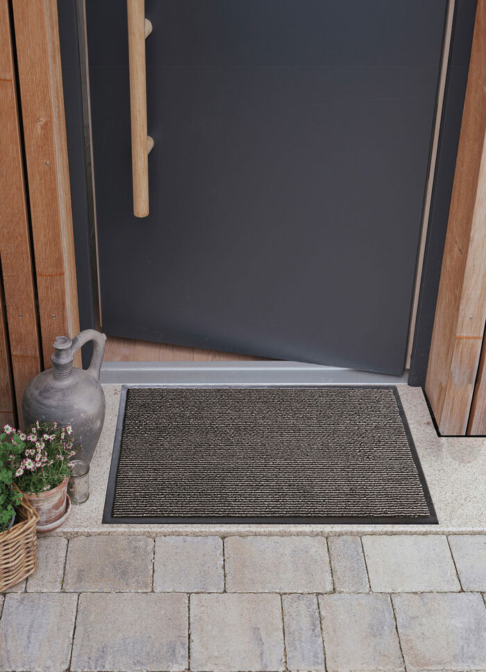 Unverw&uuml;stliche Schmutzfangmatte 