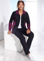 Freizeitanzug mit Nahttaschen 