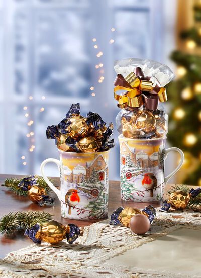 Wintertassen  mit Pralinen 