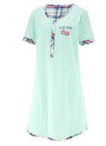 Zweierpack Nachthemden aus nachhaltigem Baumwollanbau mit Knopfleiste