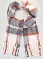 Schal mit Karodessin 