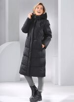 Daunenmantel mit fester Kapuze 