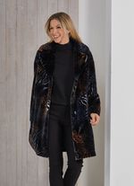 Kurzmantel mit verschiedenen Tierfell-Dessins 